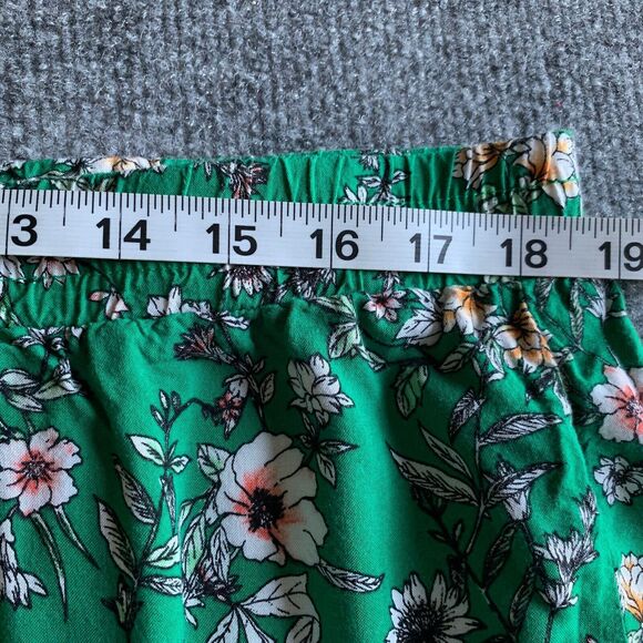 Forever 21 Kelly Green Floral Shorts Ruffle Hem Women 3X Rayon Pullon - Picture 10 of 11